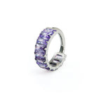 Bague d'oreille carrée en titane sertie de zirconiums cubiques irisés et massifs 