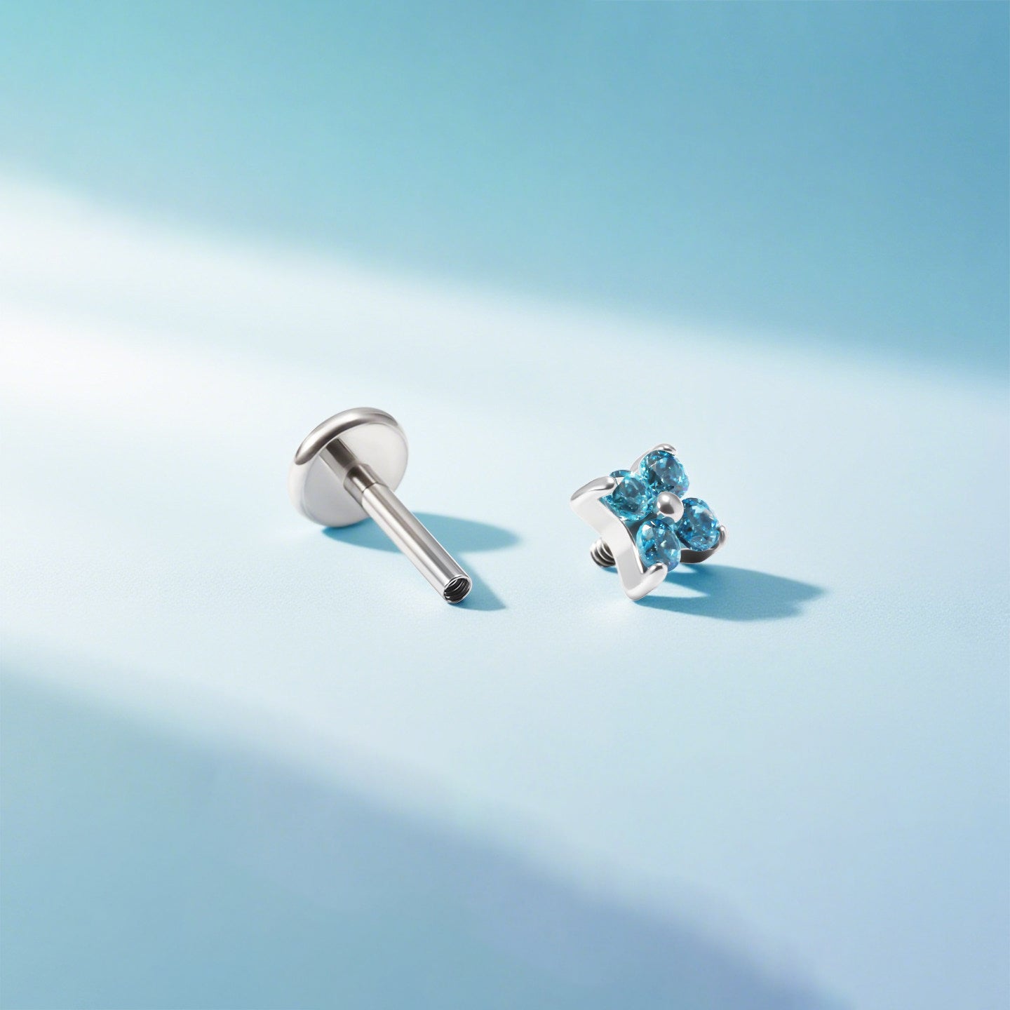 Boucles d'oreilles en titane et opale en forme de fleur de cerisier 