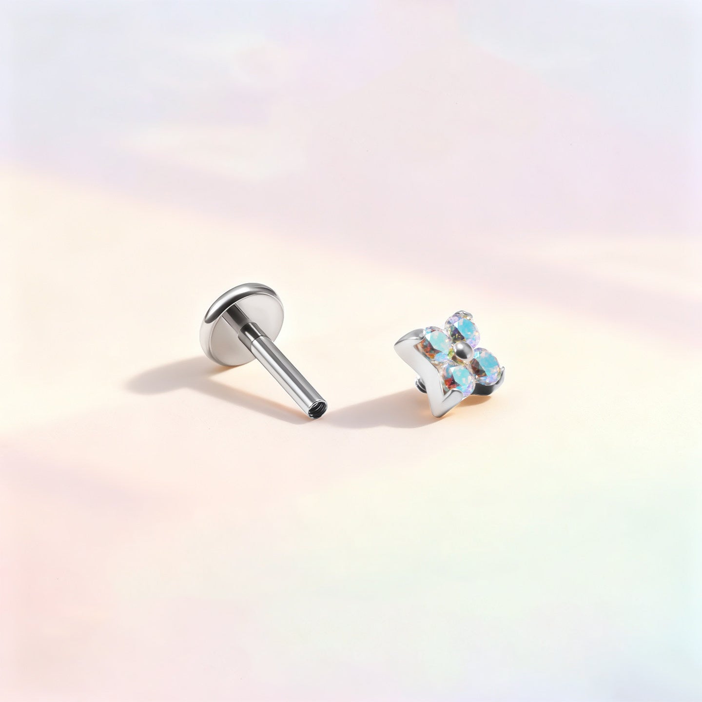 Boucles d'oreilles en titane et opale en forme de fleur de cerisier 