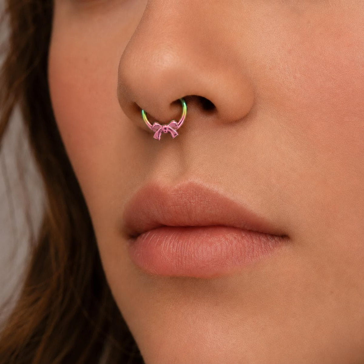 Titanium Bow Septum Clicker detail 3