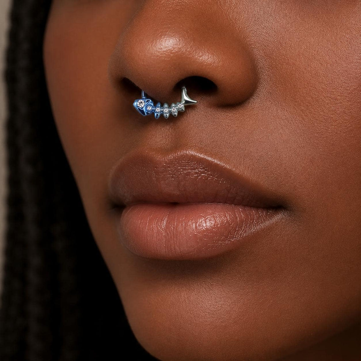 Titanium Fishbone Septum Clicker detail 2