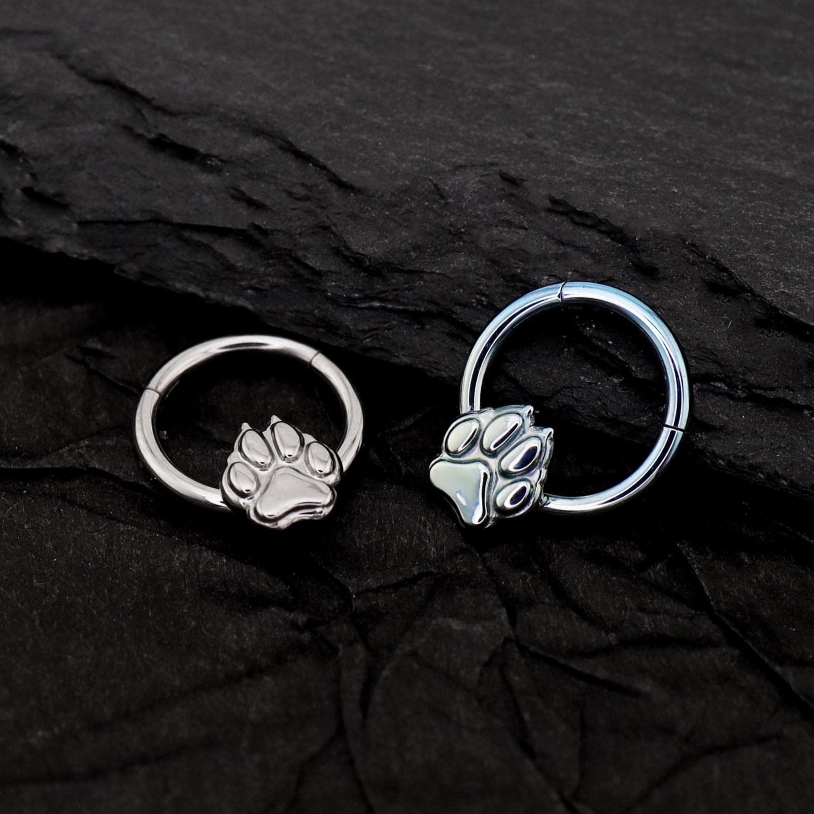 Titanium Paw Print Septum Clicker detail 4