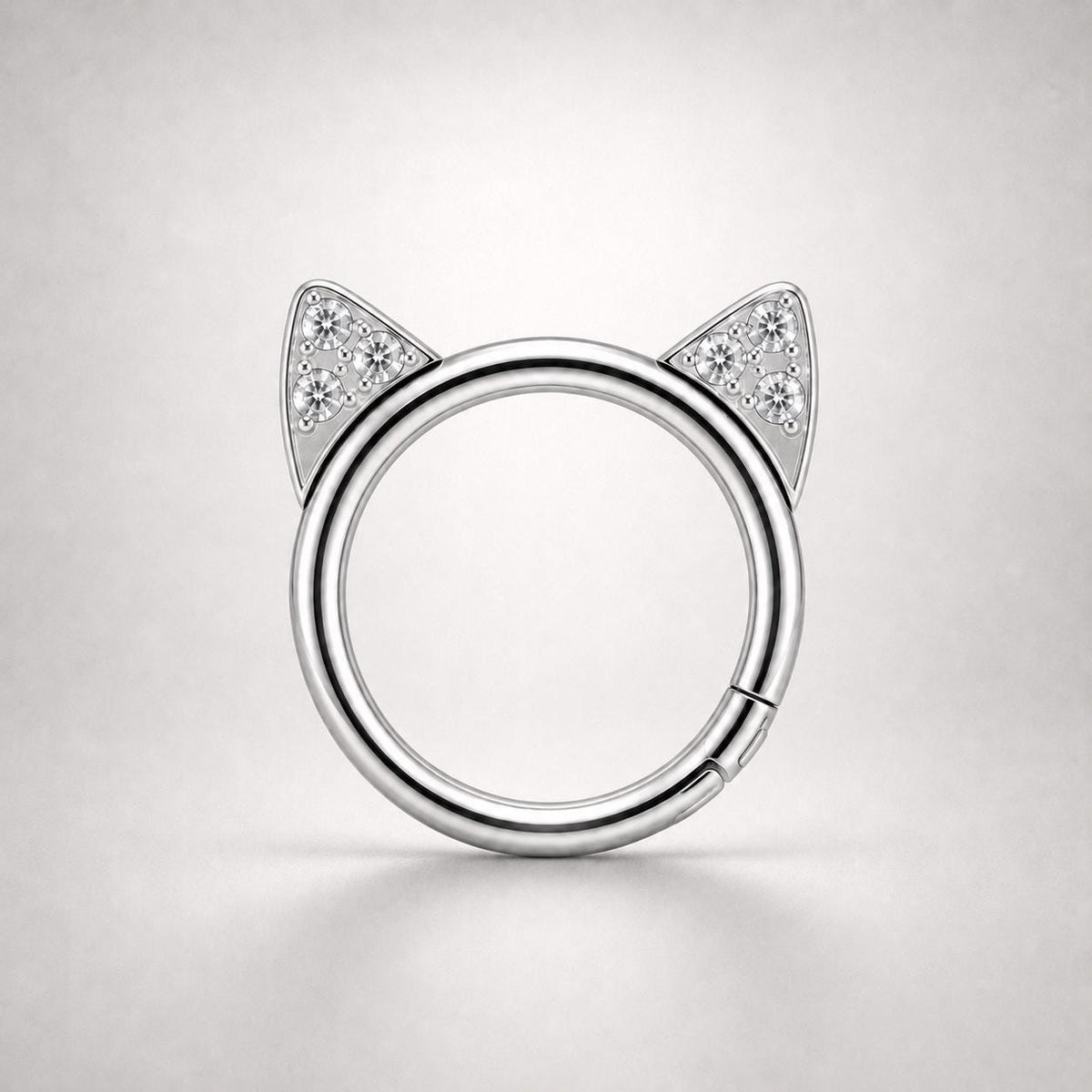 Titanium Crystal Cat Ear Septum Clicker detail 7