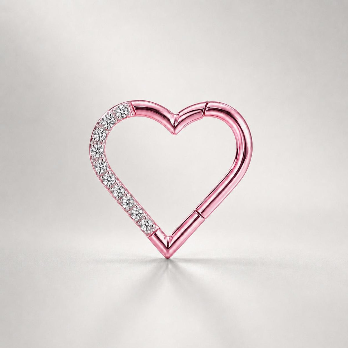 Titanium CZ Heart Septum Clicker detail 8