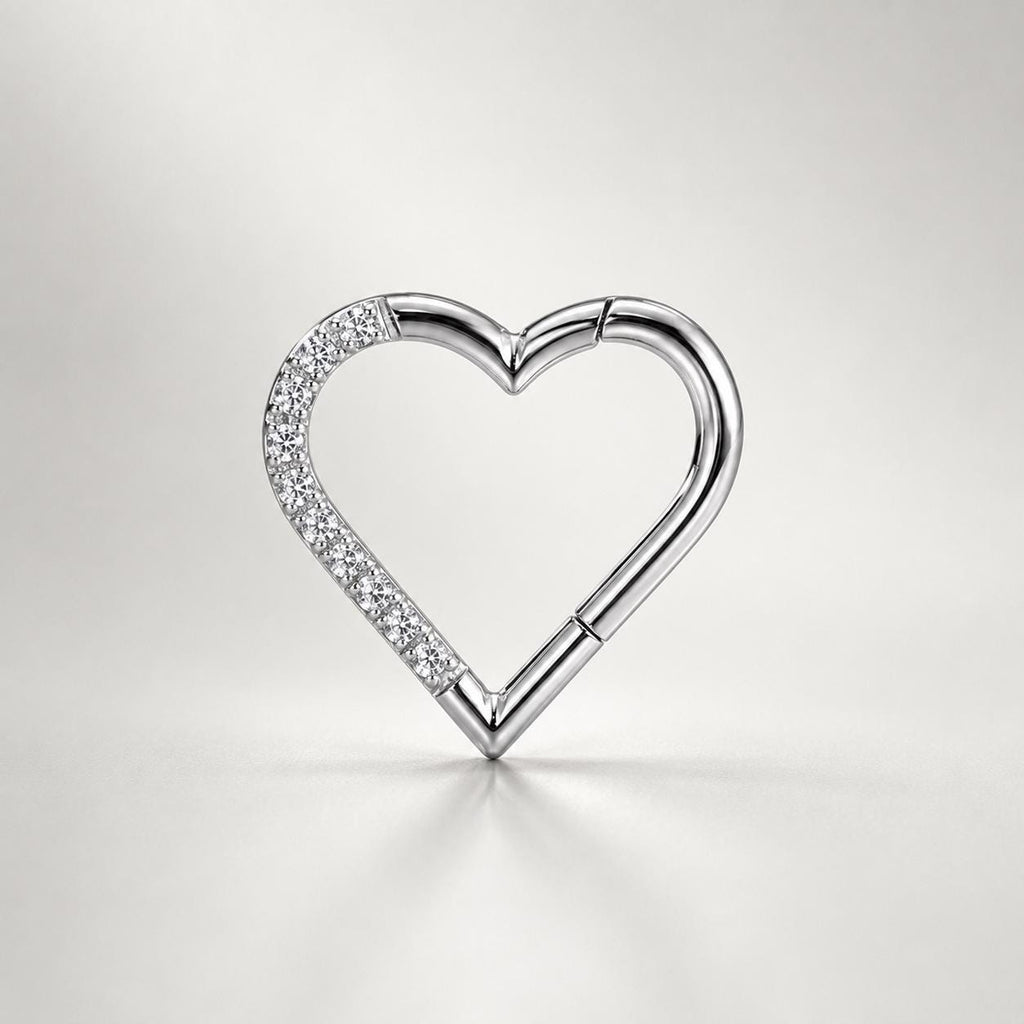 Titanium CZ Heart Septum Clicker detail 10