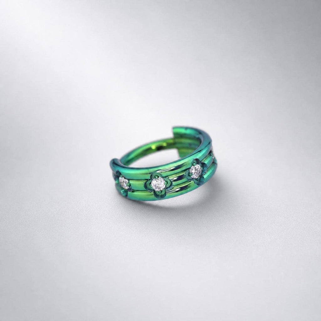 Titanium Four-Leaf Clover Septum Clicker detail 11