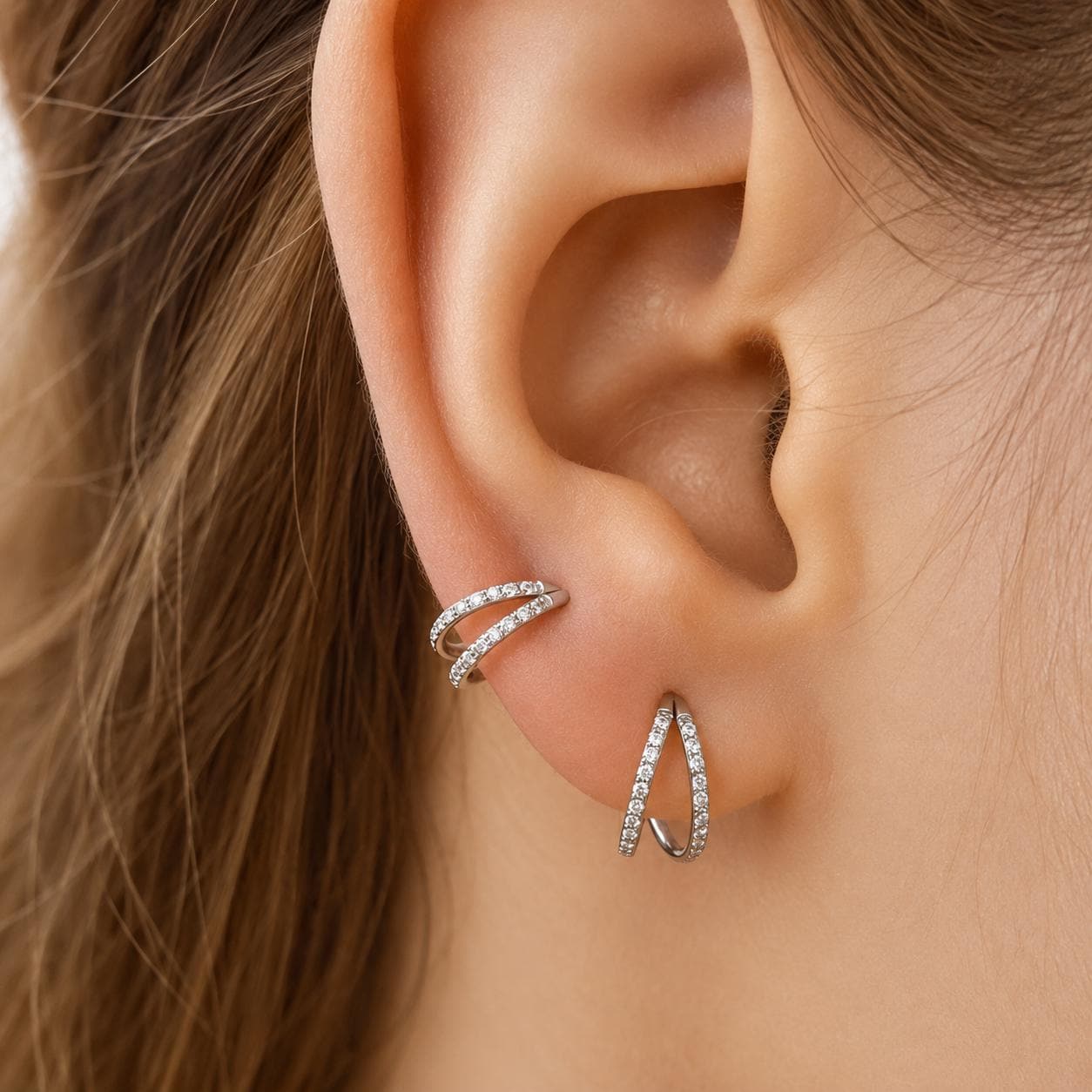 Titanium Double & Triple Row CZ Septum Clicker detail 2