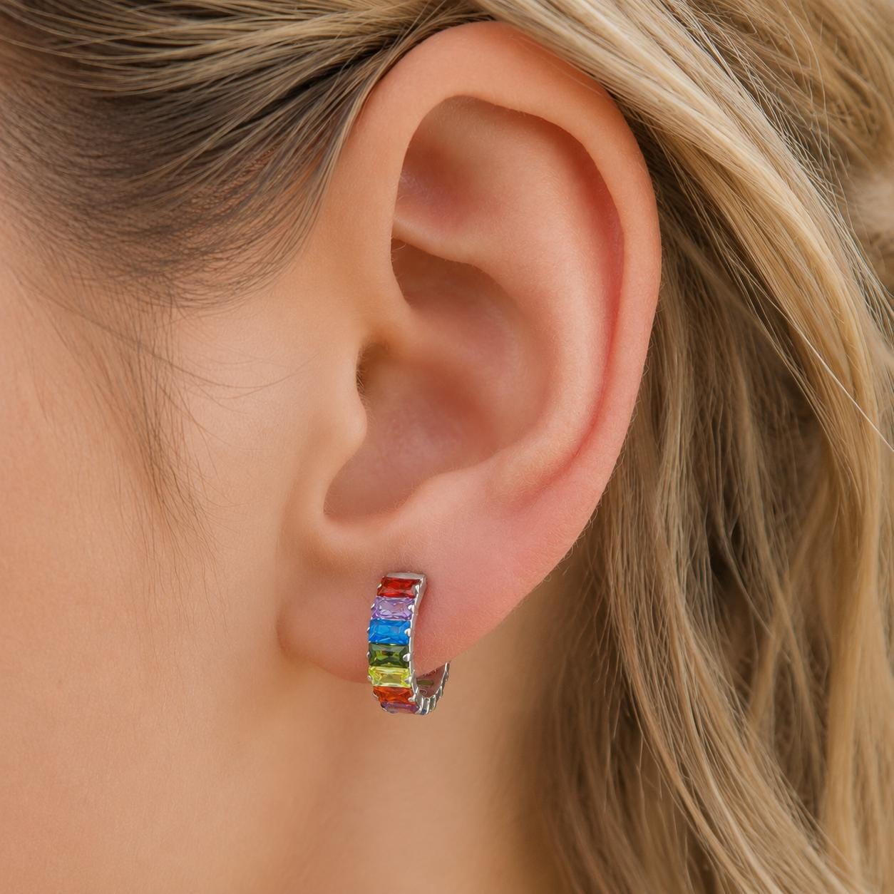 Titanium Rainbow Square Gem Septum Clicker detail 2