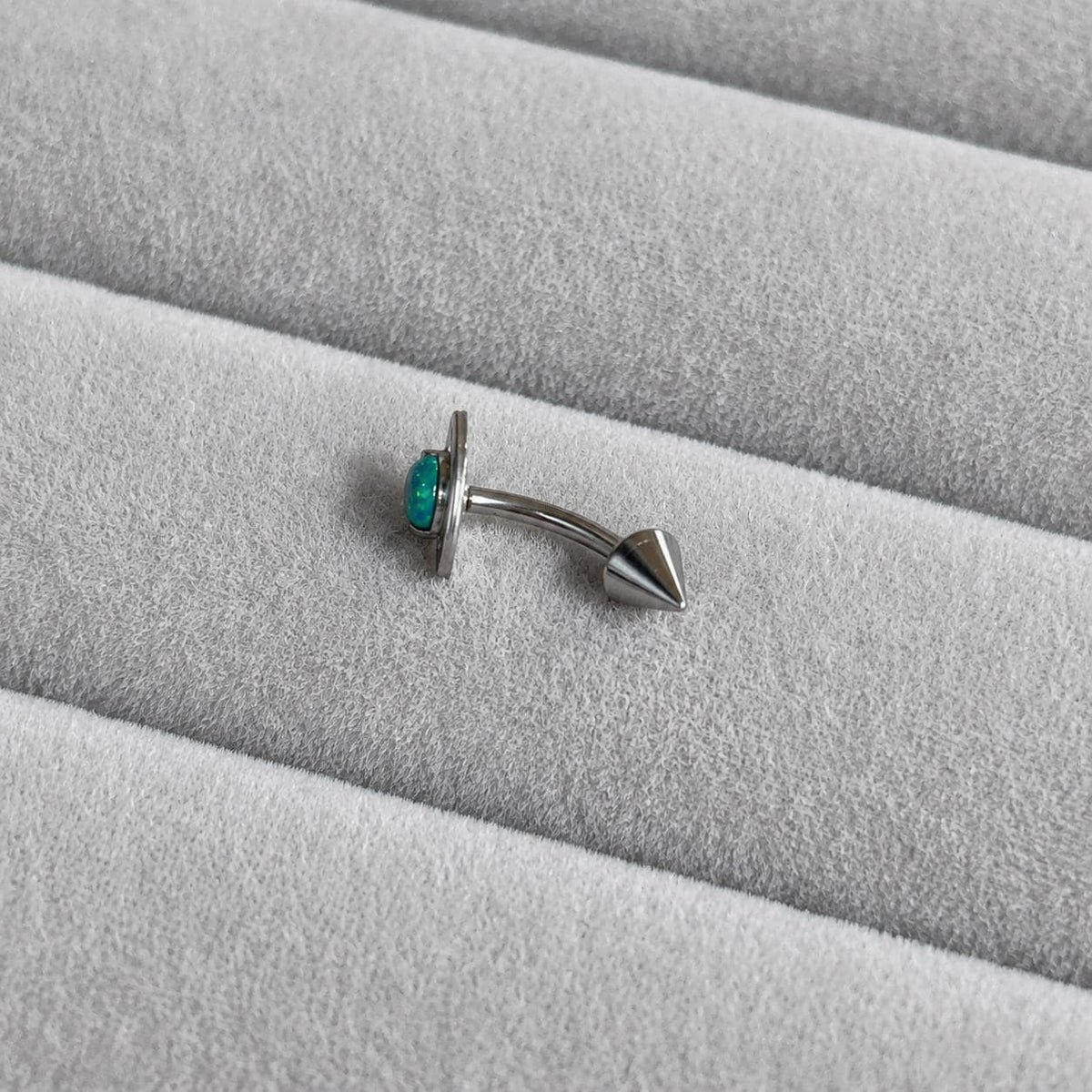 Saturn Opal Titanium Eyebrow Barbell detail 2
