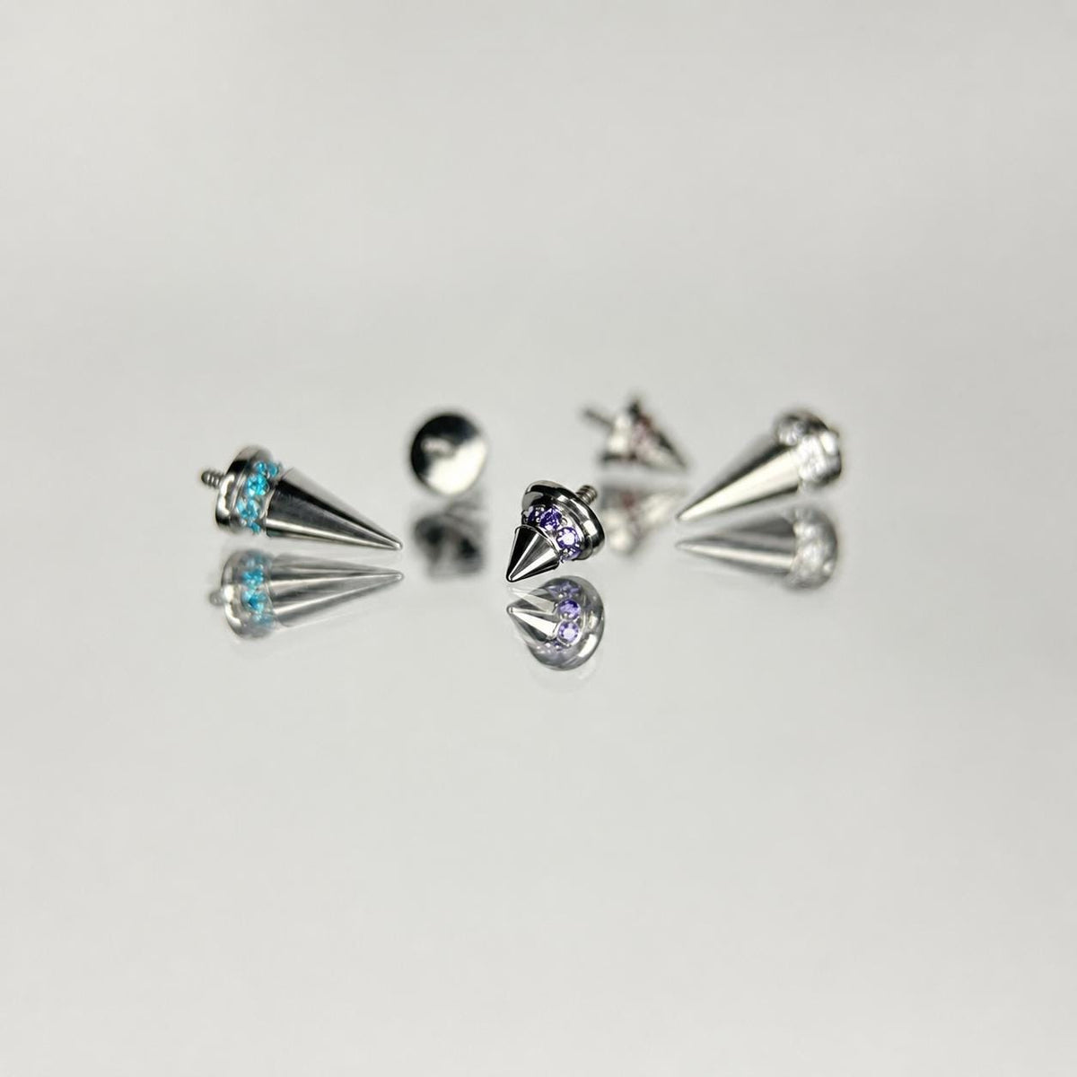 Pavé CZ Spike Titanium Eyebrow Barbell detail 2