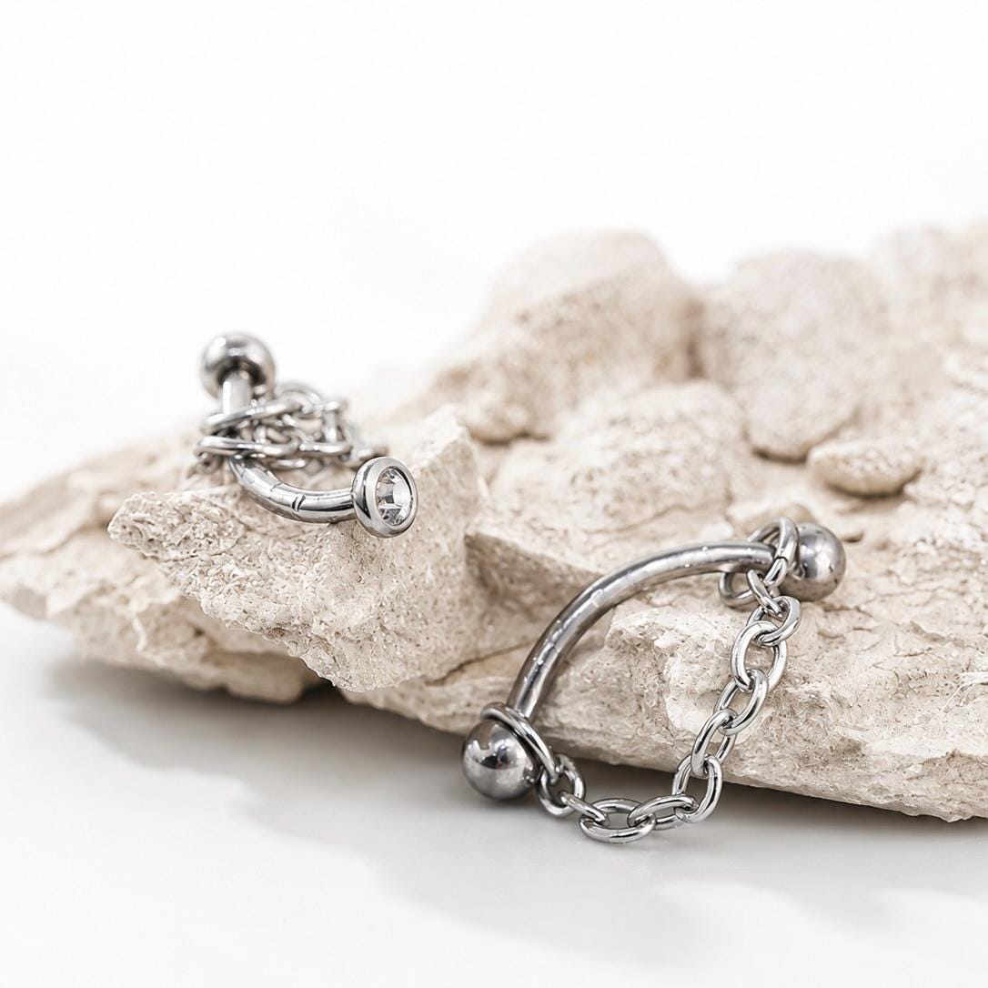 Silver Ball Chain Titanium Eyebrow Barbell detail 3