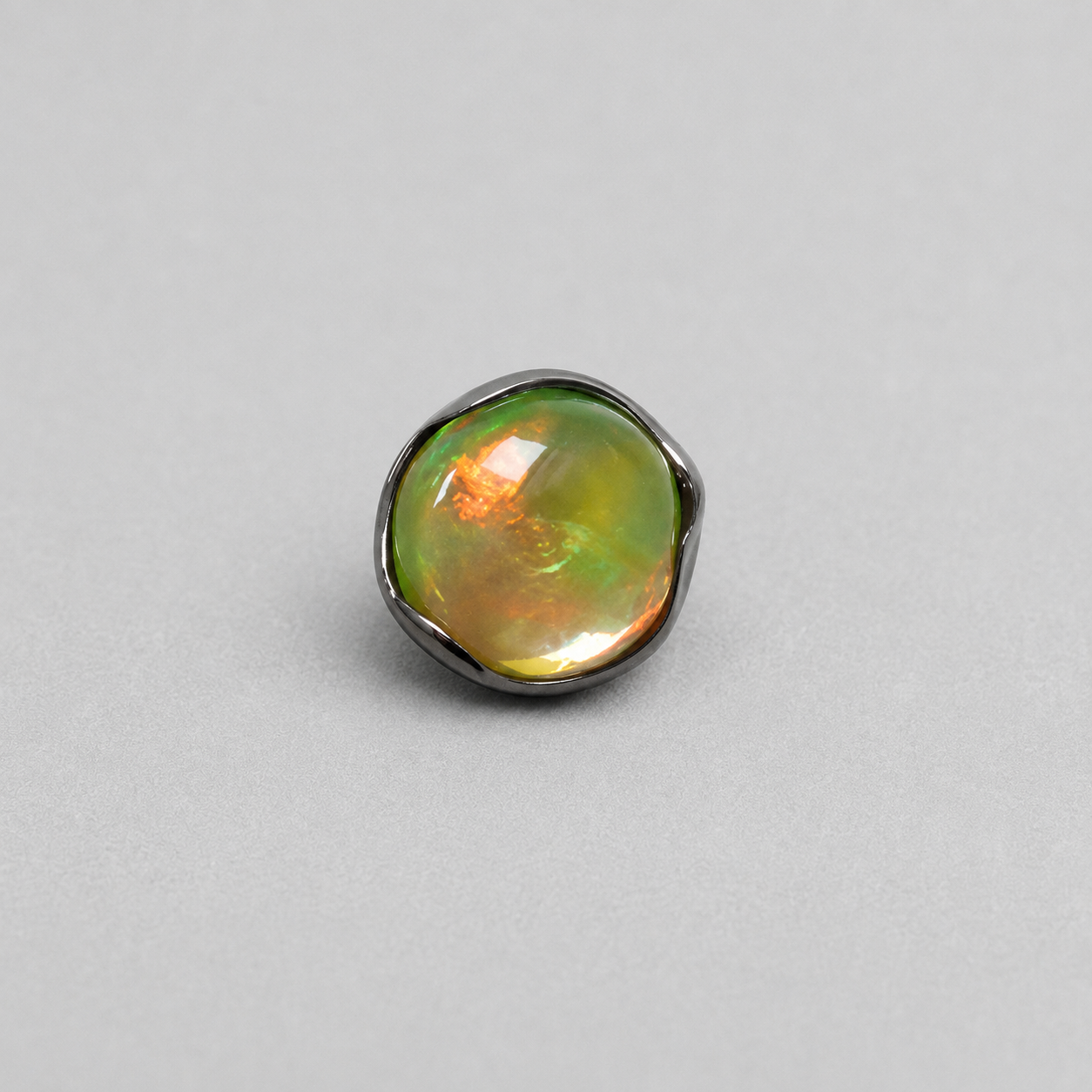 Titanium Jelly Opal Wave-Edge Piercing Top