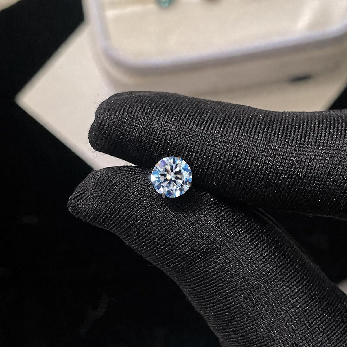 ETSY 4574939599 | IMAGE 4 | Glacier Moissanite Flat Back Stud
