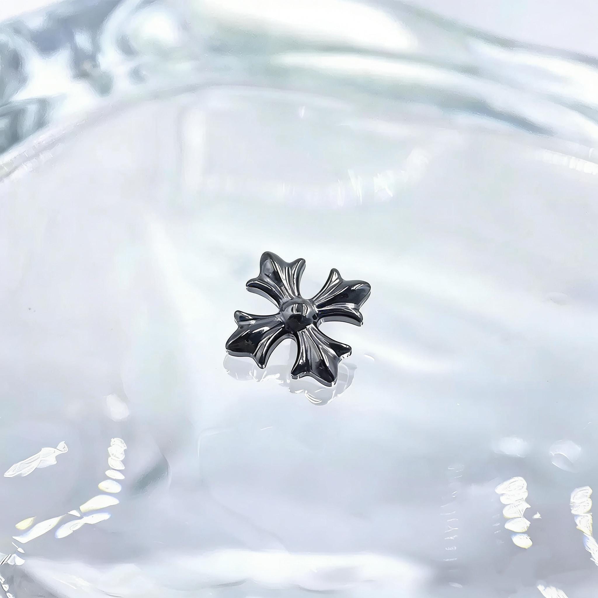 Gothic Cross - product image 6