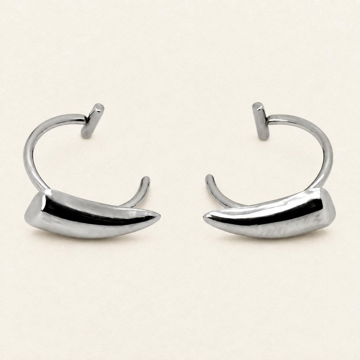 Vampire Fang Lip Cuffs detail 7