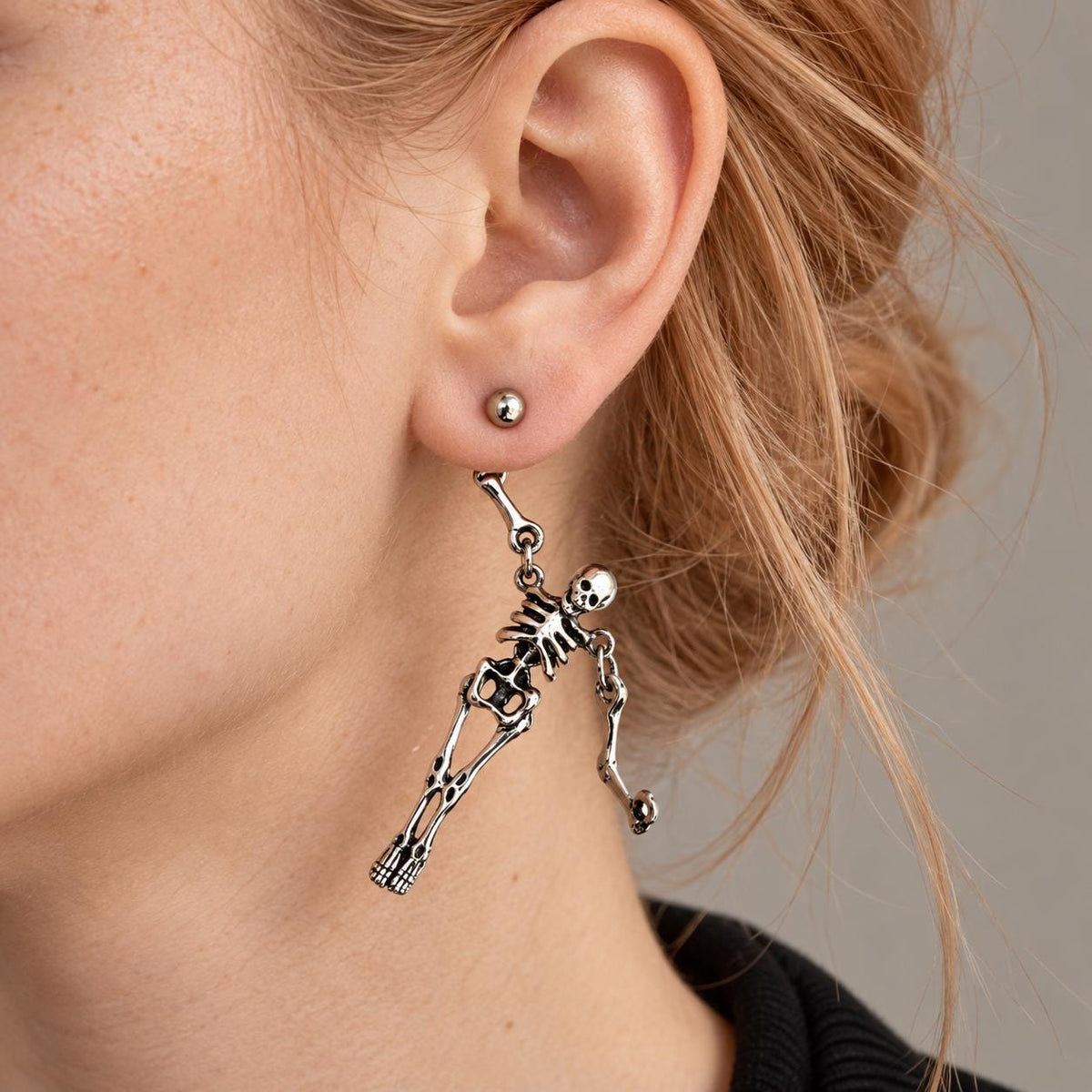 Skeleton Dangle Barbell Earring detail 4