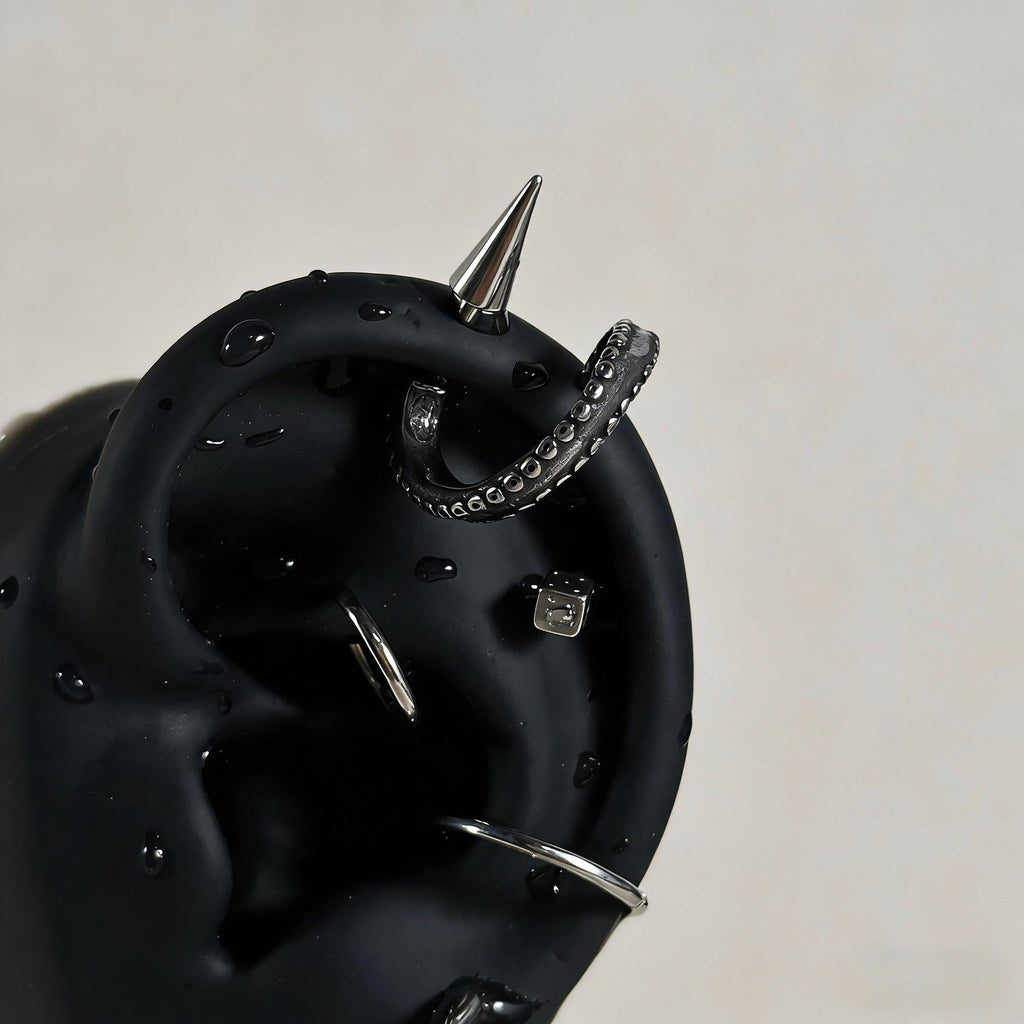 Cyberpunk Tentacle & Dice Ear Stack detail 4