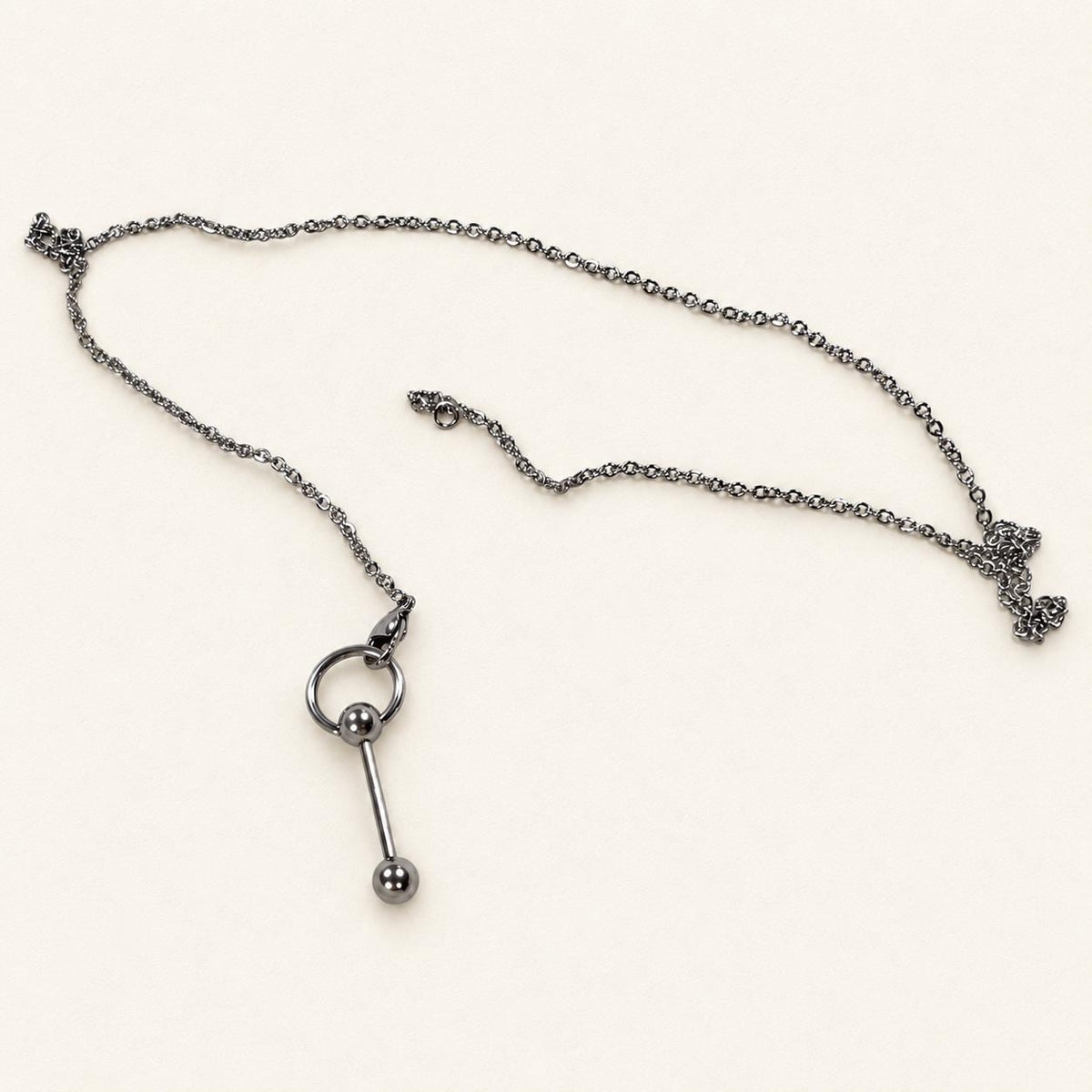 Gothic O-Ring Chain Tongue Ring detail 6