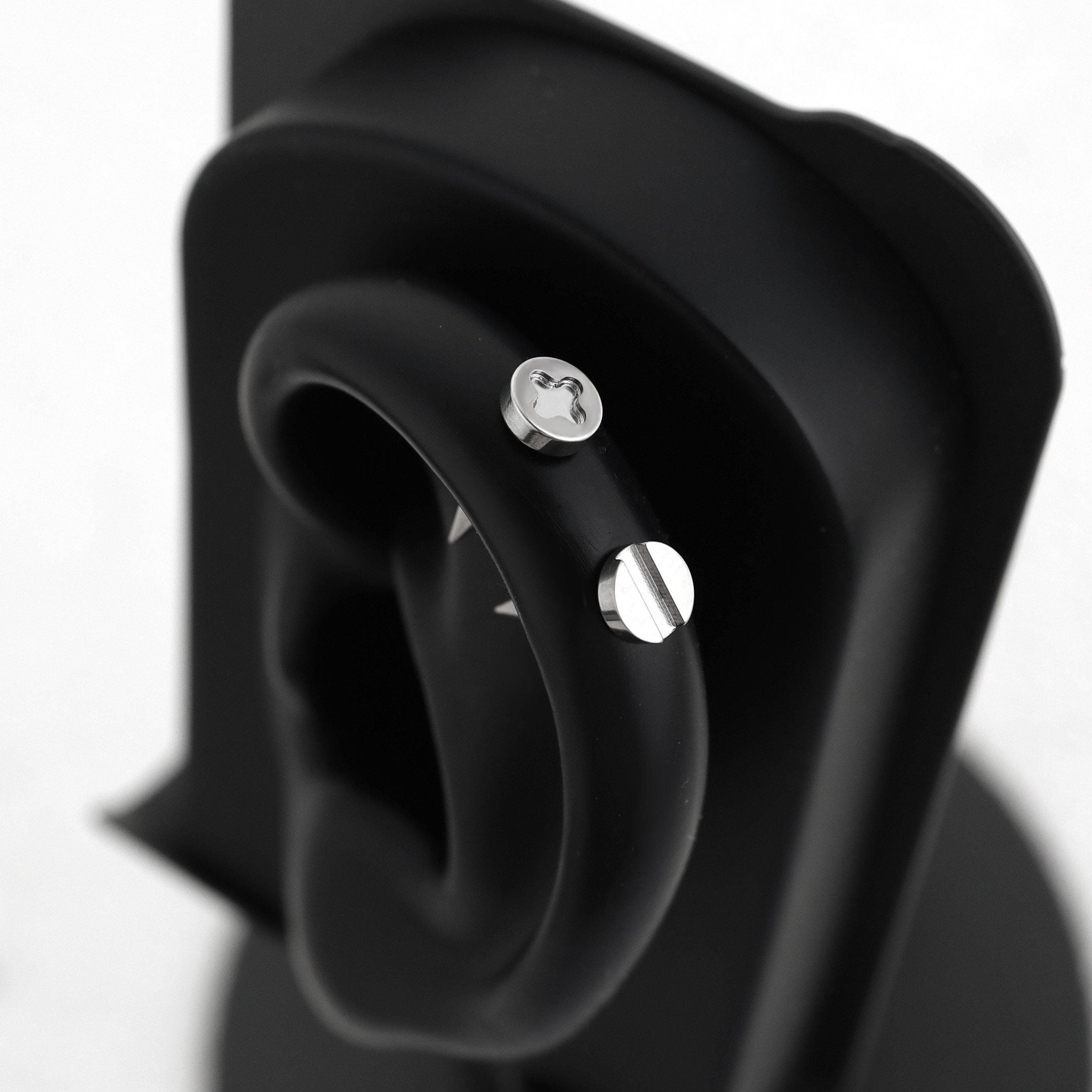 Screw Head & Bone Spike-Back Stud detail 4