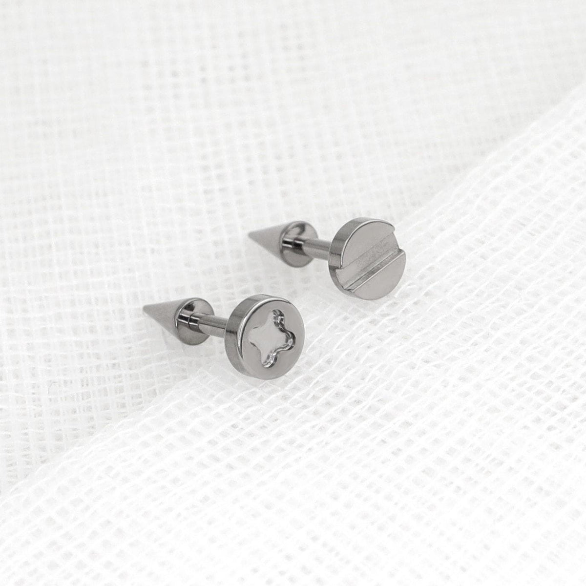 ETSY 4568766621 | IMAGE 3 | Screw Head & Bone Spike-Back Stud