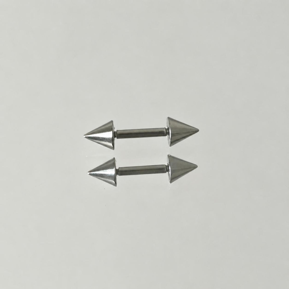 Double Spike & Chain Barbell detail 17