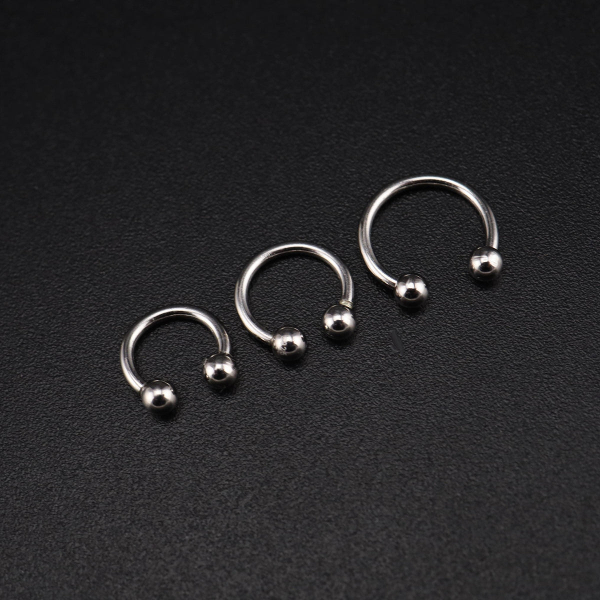 Classic Titanium Horseshoe Ring detail 9