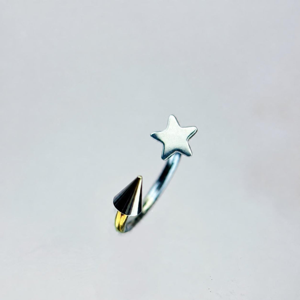 Celestial Star Spike Titanium Horseshoe Ring detail 6