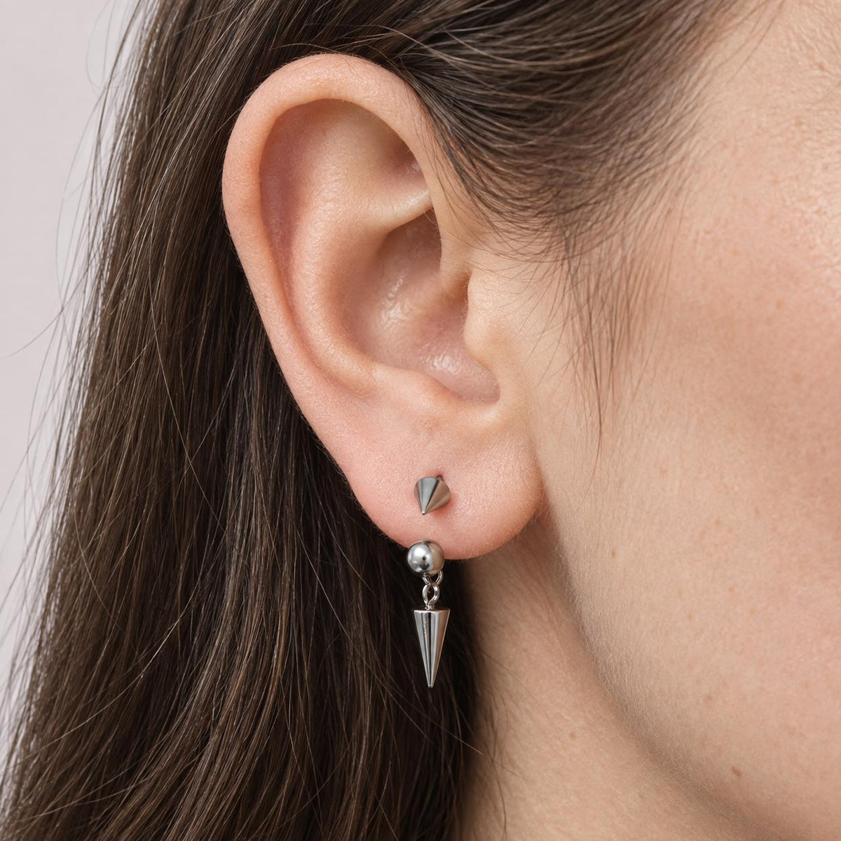 Dangle Spike Titanium Horseshoe Ring detail 2