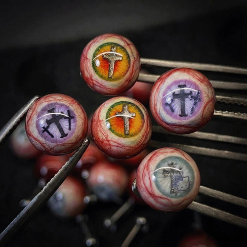 Cthulhu Eye - Gothic Cross Gaze | Ear/Tongue/Lip Titanium Studs