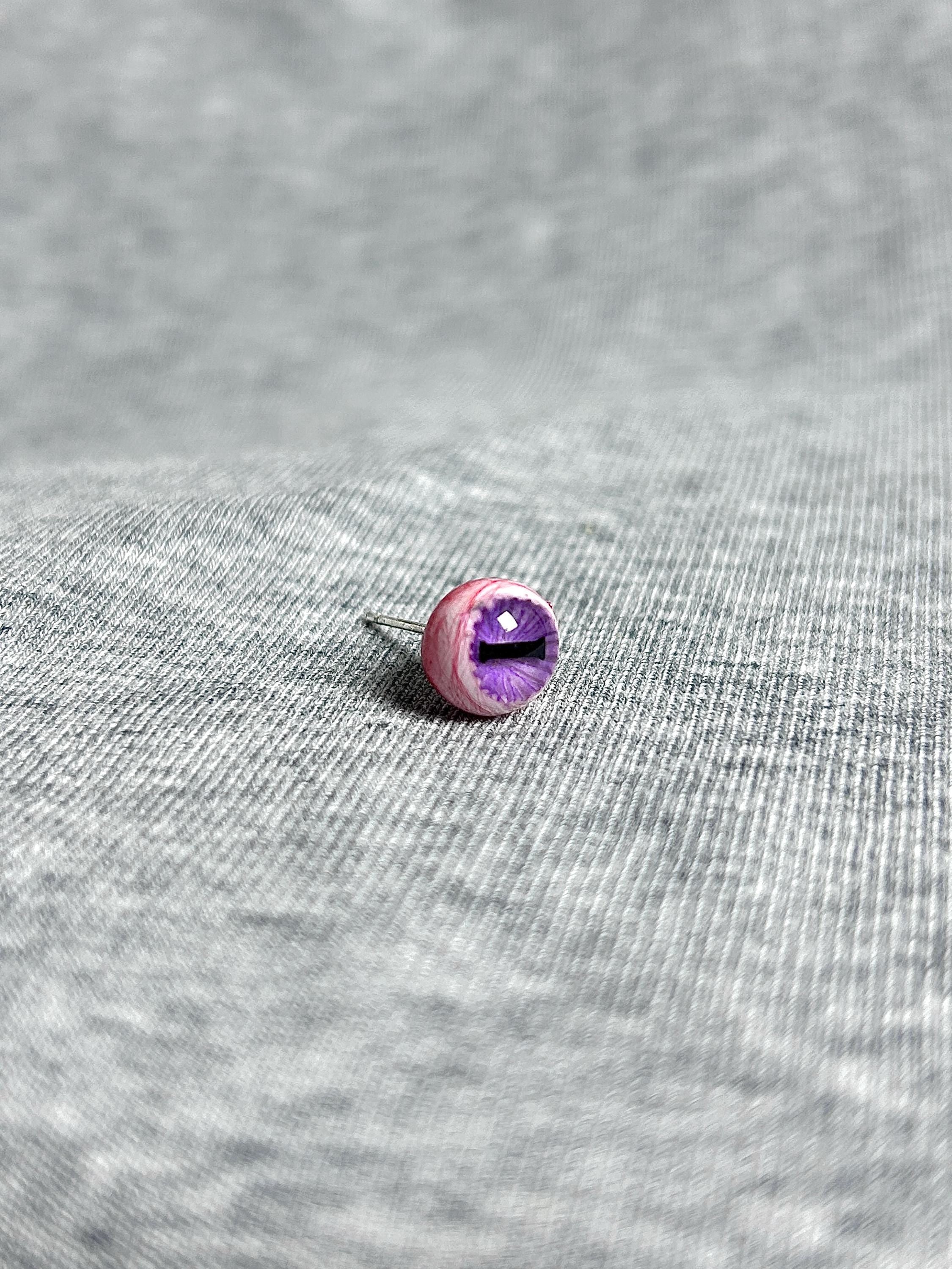 Cthulhu Eye - Lateral Slit Gaze | Ear/Tongue/Lip Titanium Studs