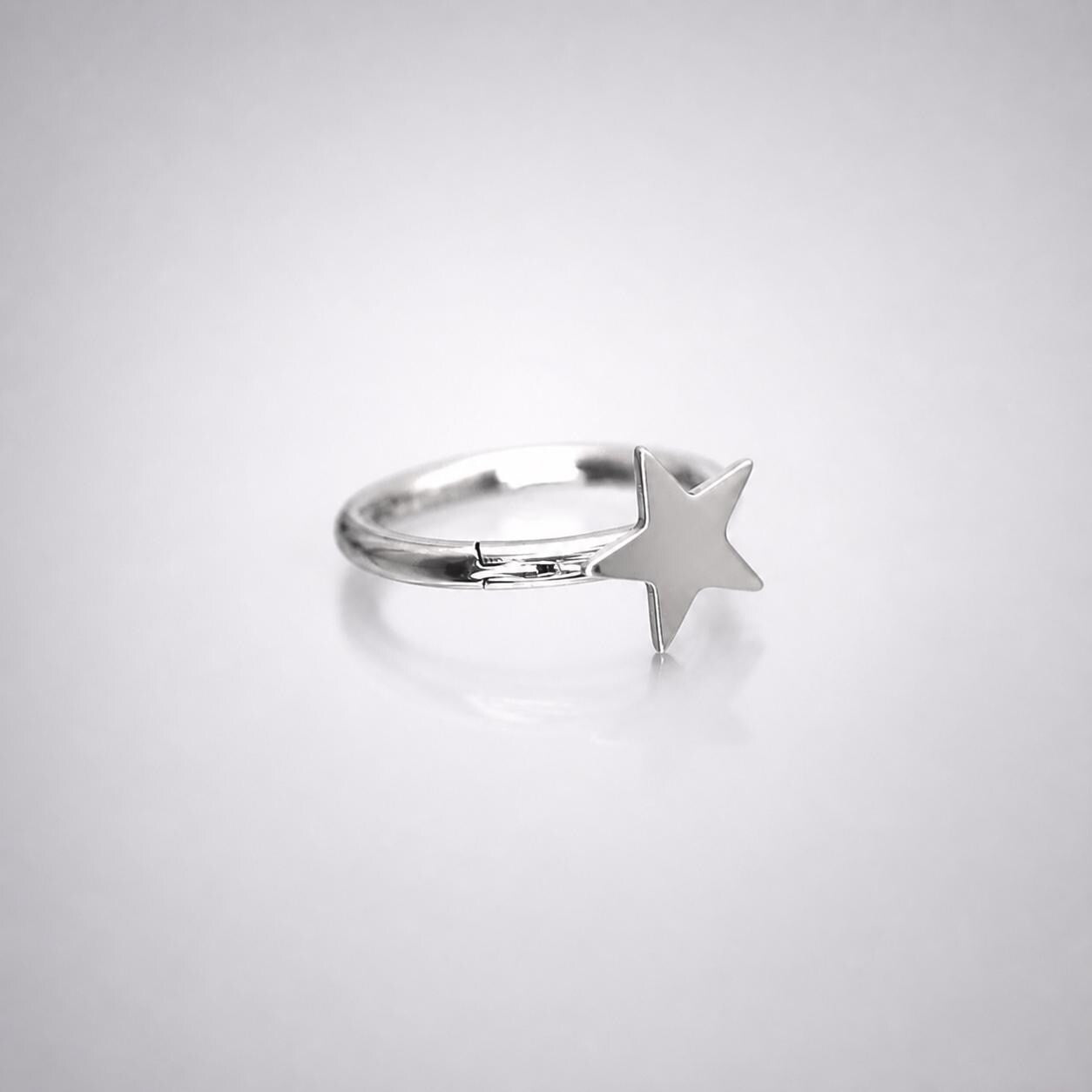 ASTM F136 Titanium Star & Cross Septum Ring｜16G Hinged Clicker｜Minimalist Daith Jewelry｜Hypoallergenic｜Helix Conch Rook Cartilage - Image 5