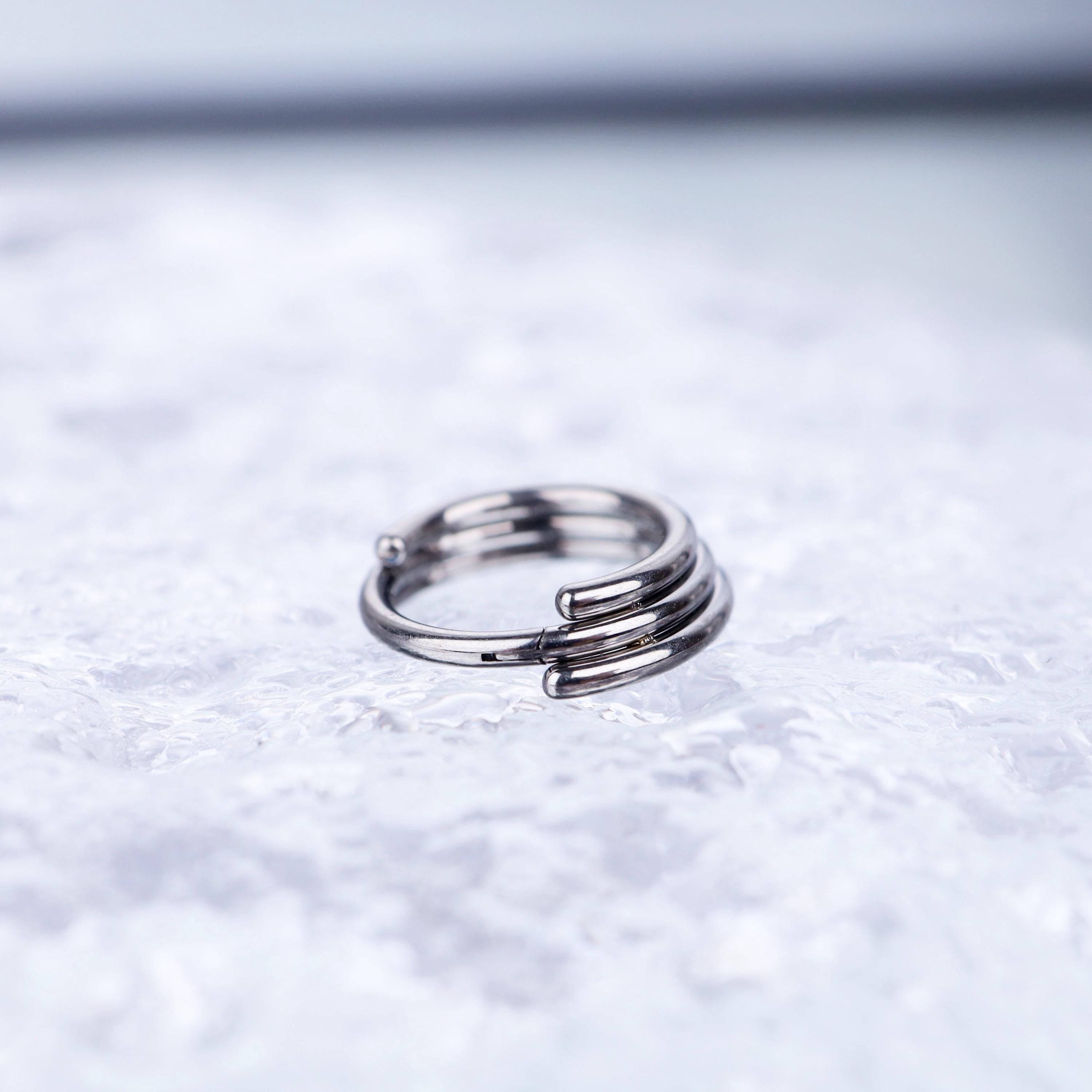 ASTM F136 Titanium Bow Septum Ring｜16G Hinged Clicker｜Cute Bow Daith Jewelry｜Hypoallergenic｜Helix Conch Rook Cartilage - Image 5
