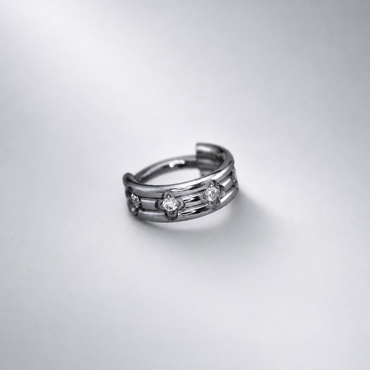 ASTM F136 Titanium Four-Leaf Clover Septum Ring｜16G Hinged Clicker｜Sparkling CZ Daith Jewelry｜Hypoallergenic｜Helix Conch Rook Cartilage - Image 10