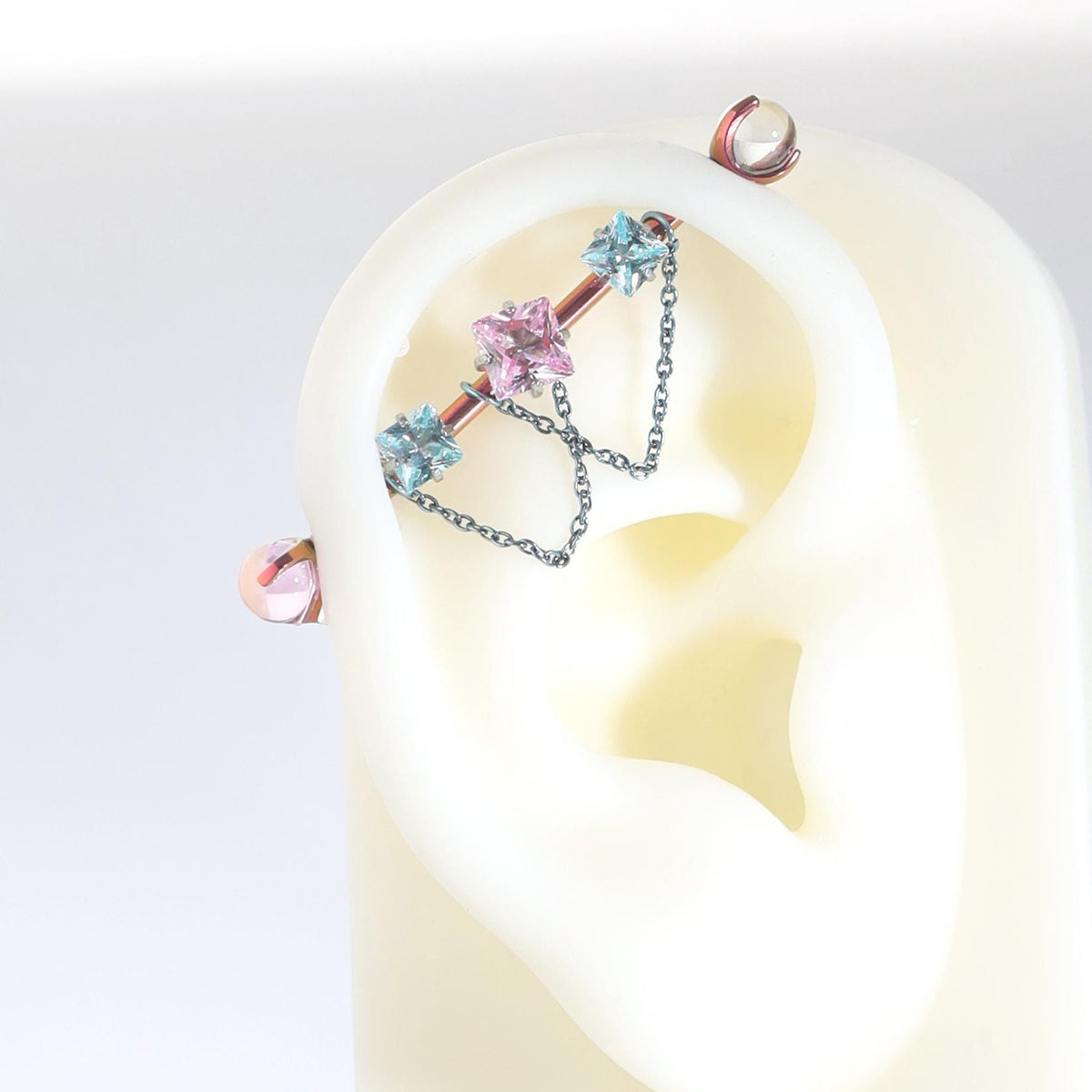 Sugar Cube Star Chain industrial barbell detail 3