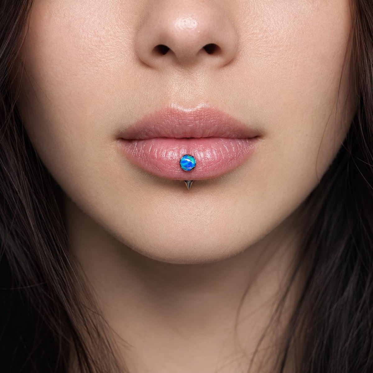 Ripple-Edge Jelly Opal F136 Titanium piercing top detail 3