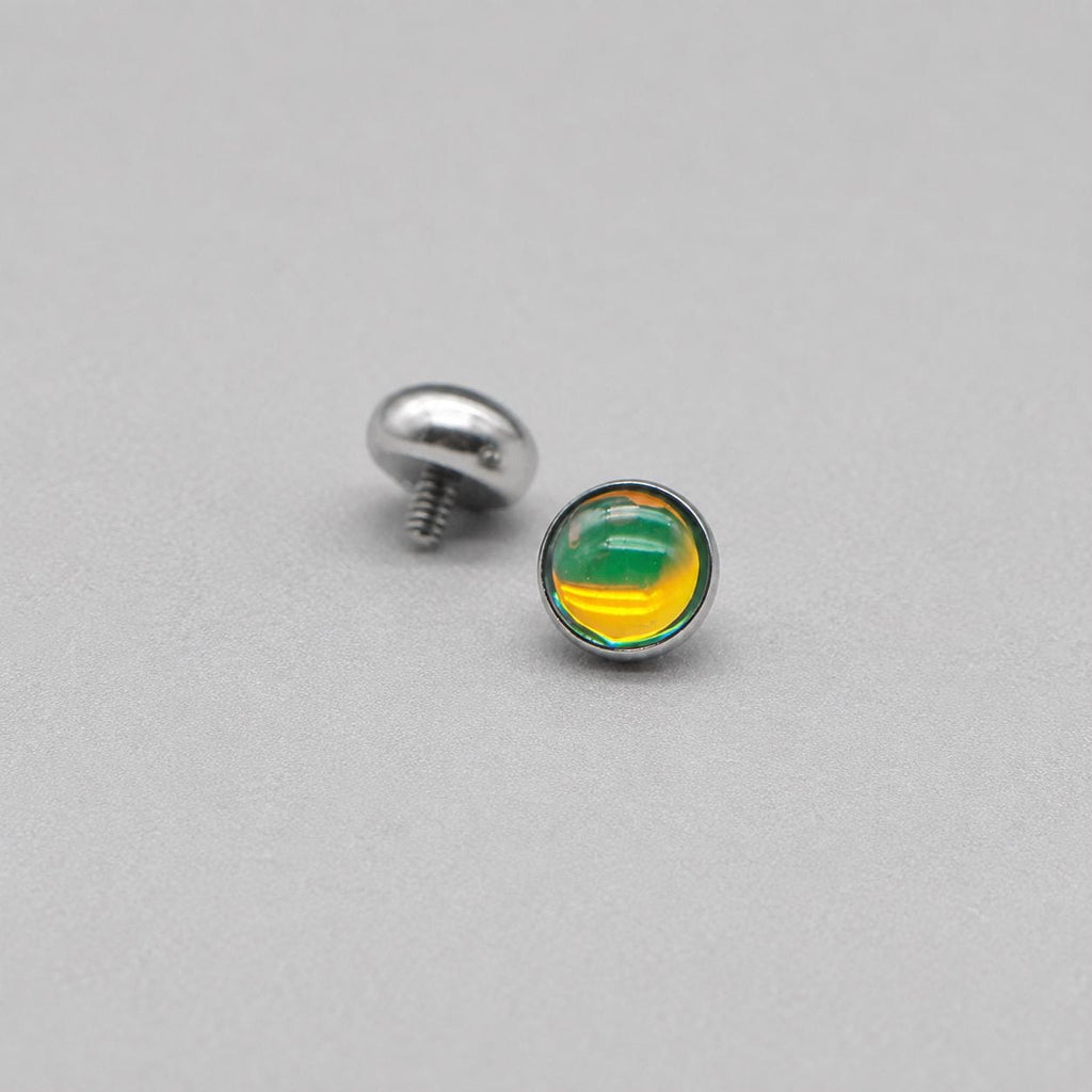 Liquid Aura Cabochon Yellow Green F136 Titanium piercing top