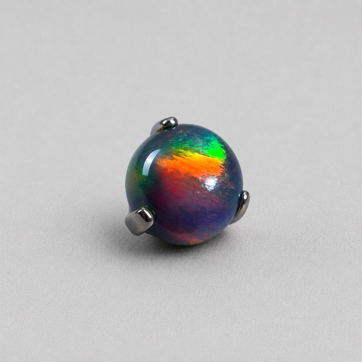 Nebula Eclipse Opal AN334 Plum F136 Titanium piercing top