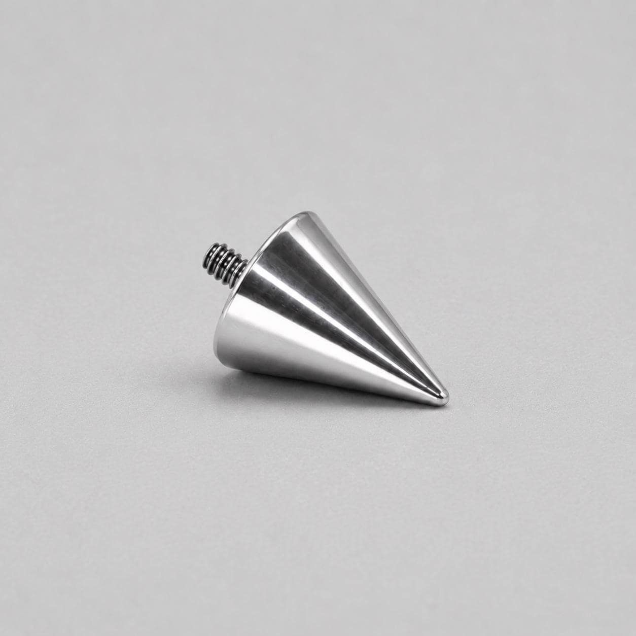 Multi-Fit Spike End F136 Titanium piercing top detail 12