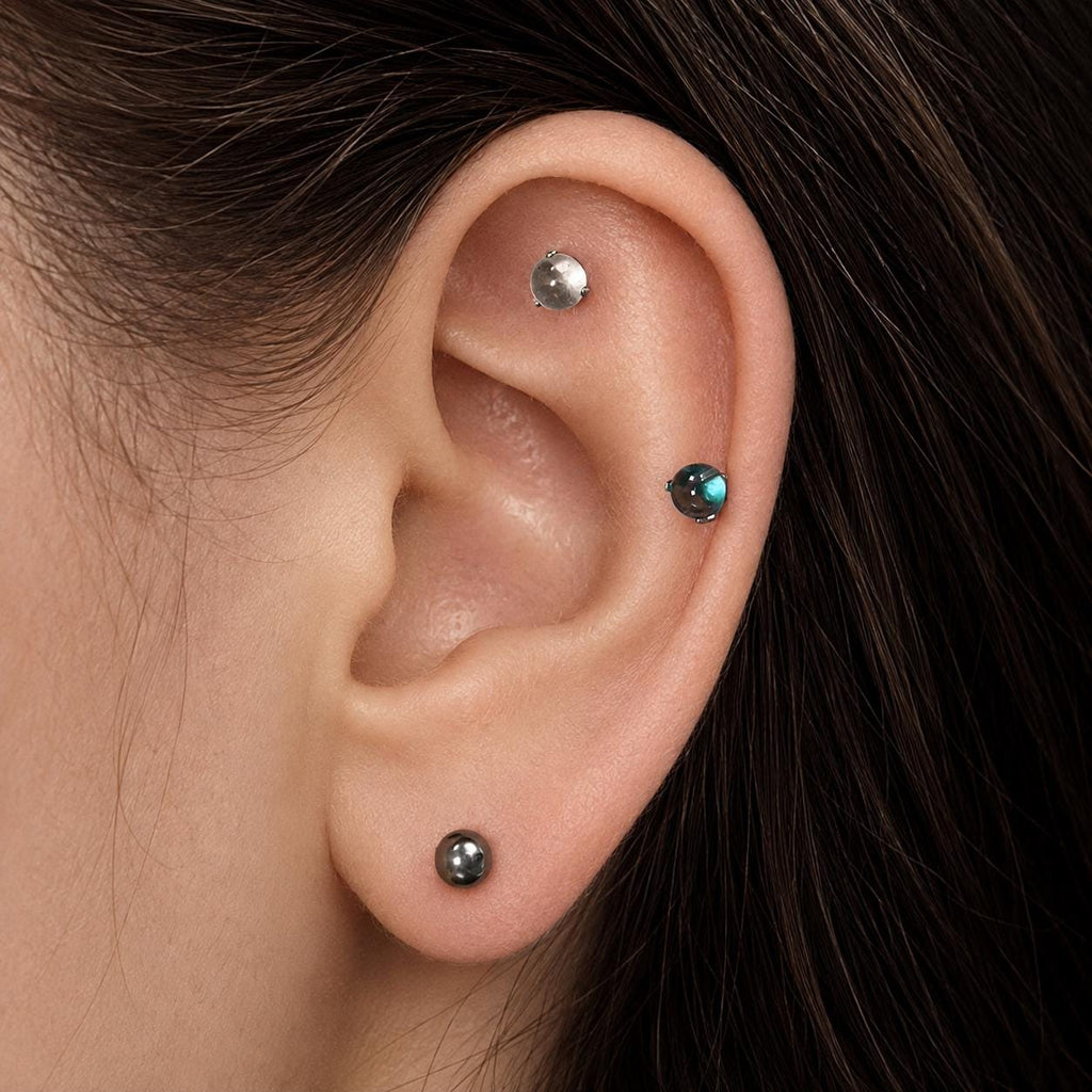 Prism Zircon Ball F136 Titanium piercing top detail 2