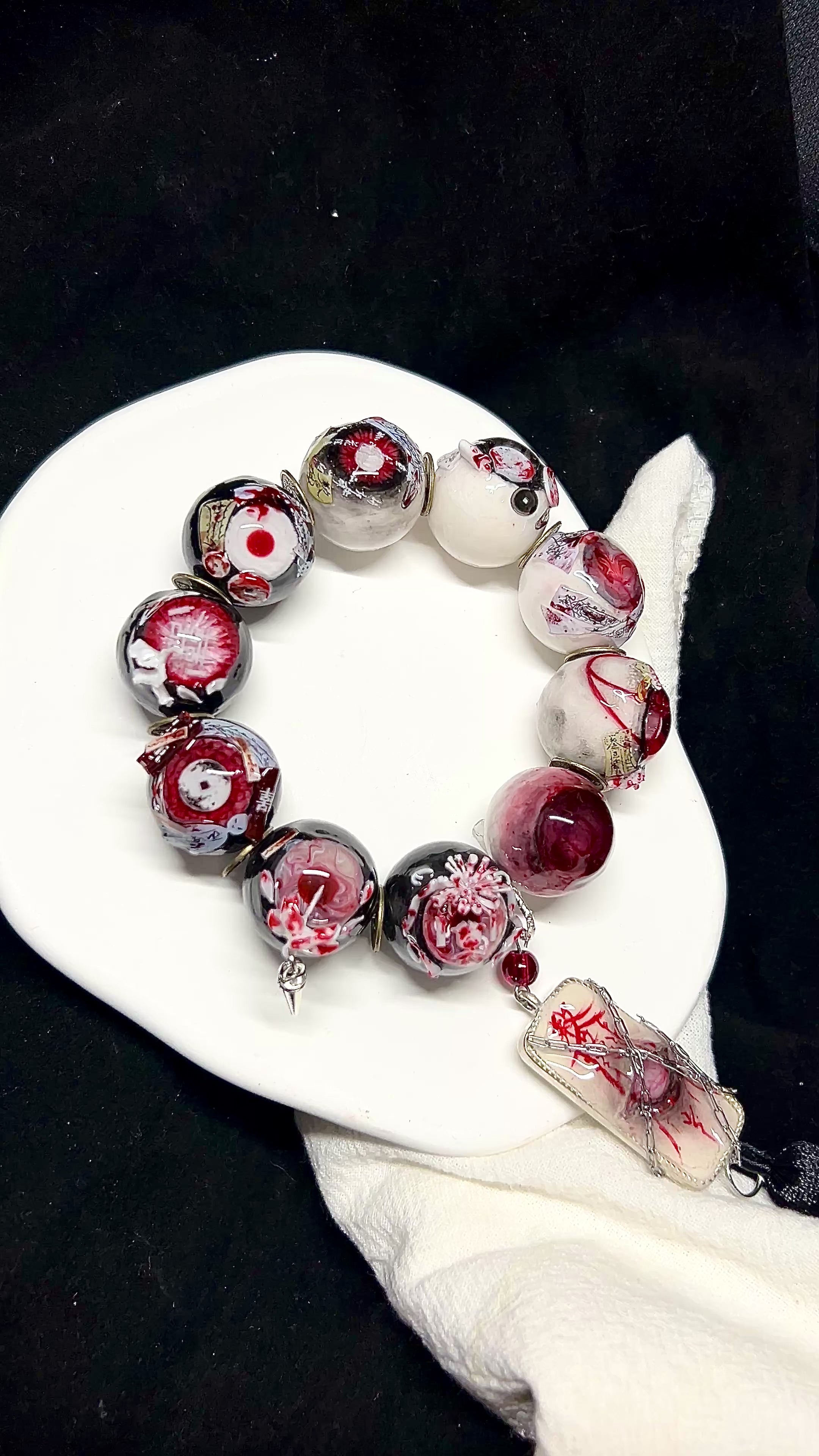 Cthulhu Eye - Dark Gaze Bracelet