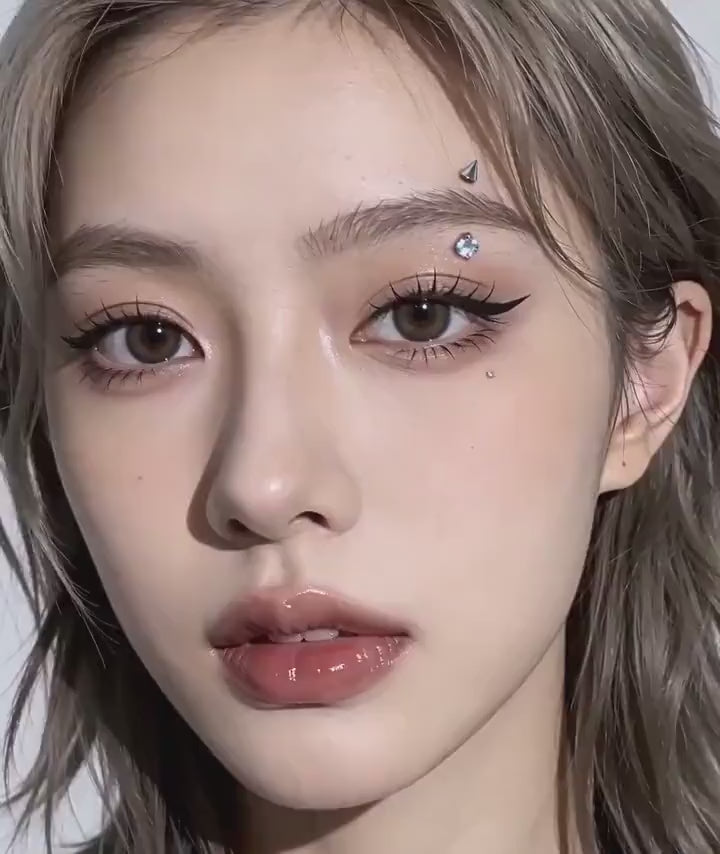 Clear CZ Spike Titanium Eyebrow Barbell video