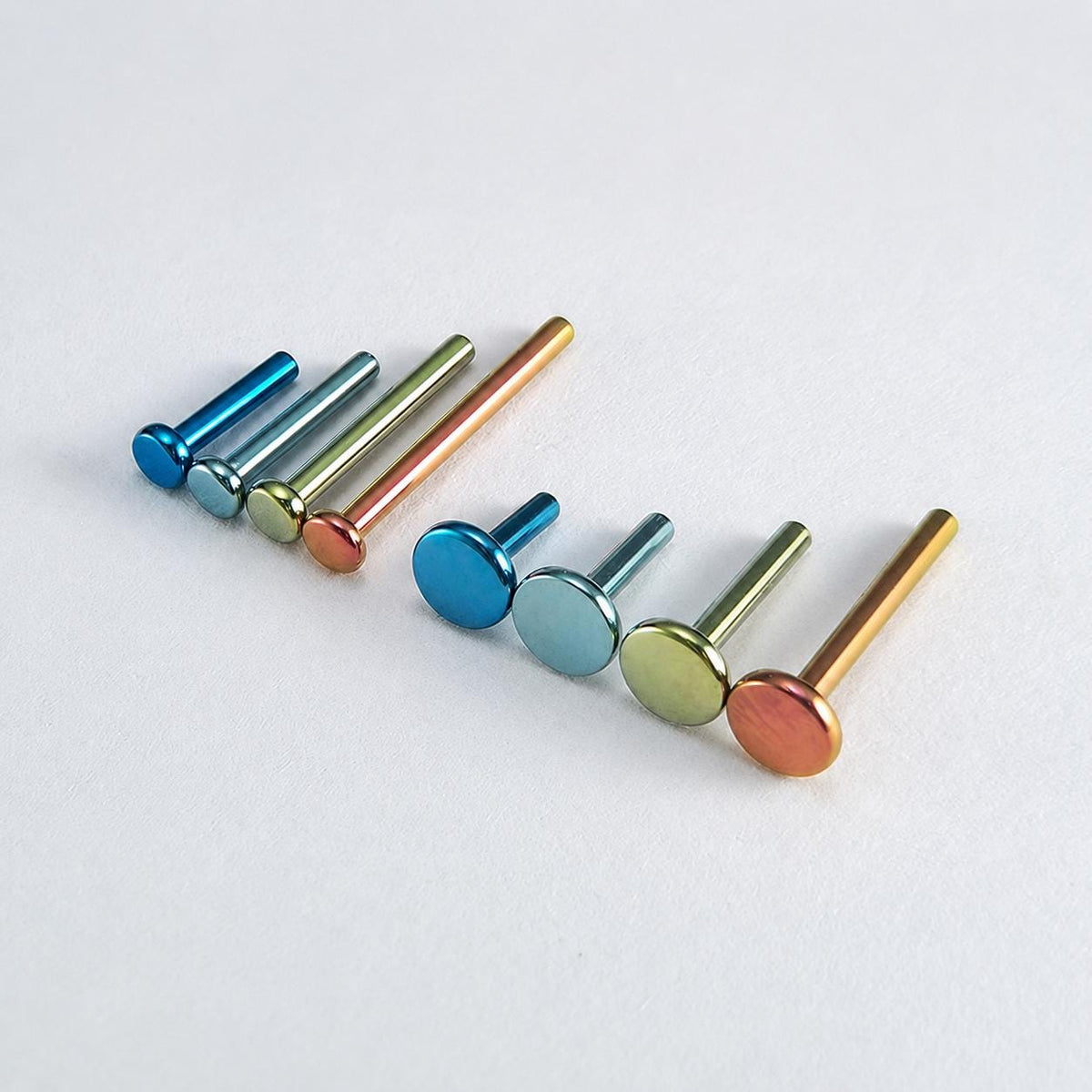 ETSY 4544719810 | IMAGE 2 | Threadless Labret Post