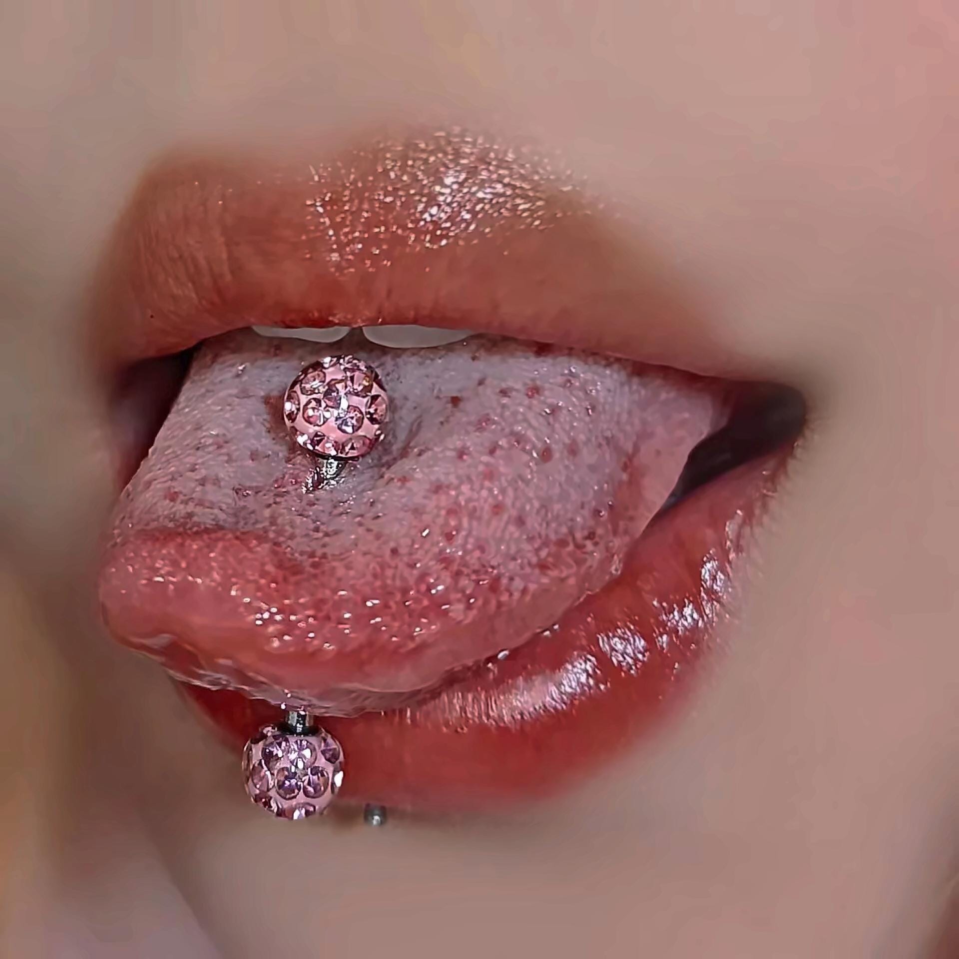 Crystal Disco Ball Titanium Barbell detail 4