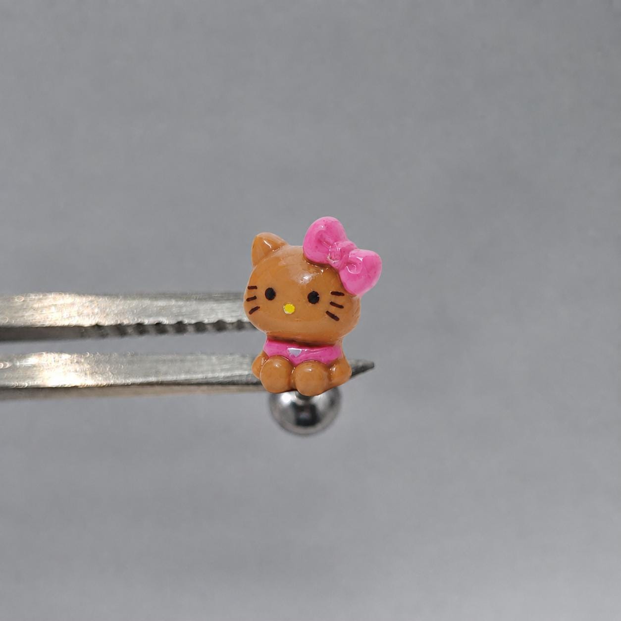 Bow Kitty Titanium Barbell detail 7