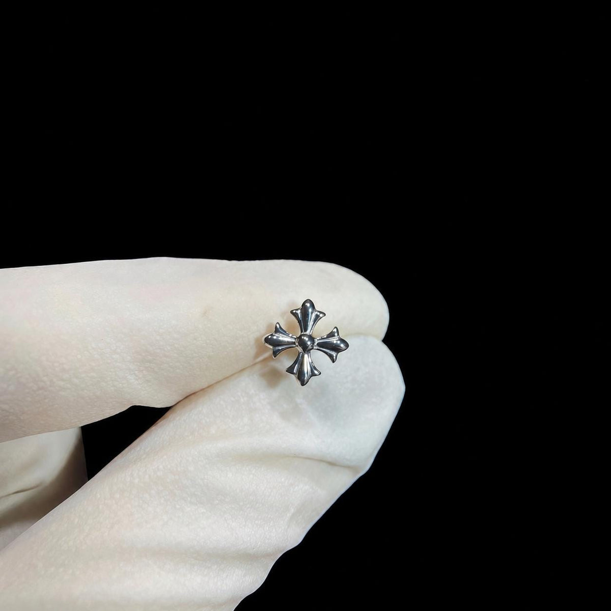 ETSY 4567134963 | IMAGE 4 | Snowflake Titanium Barbell