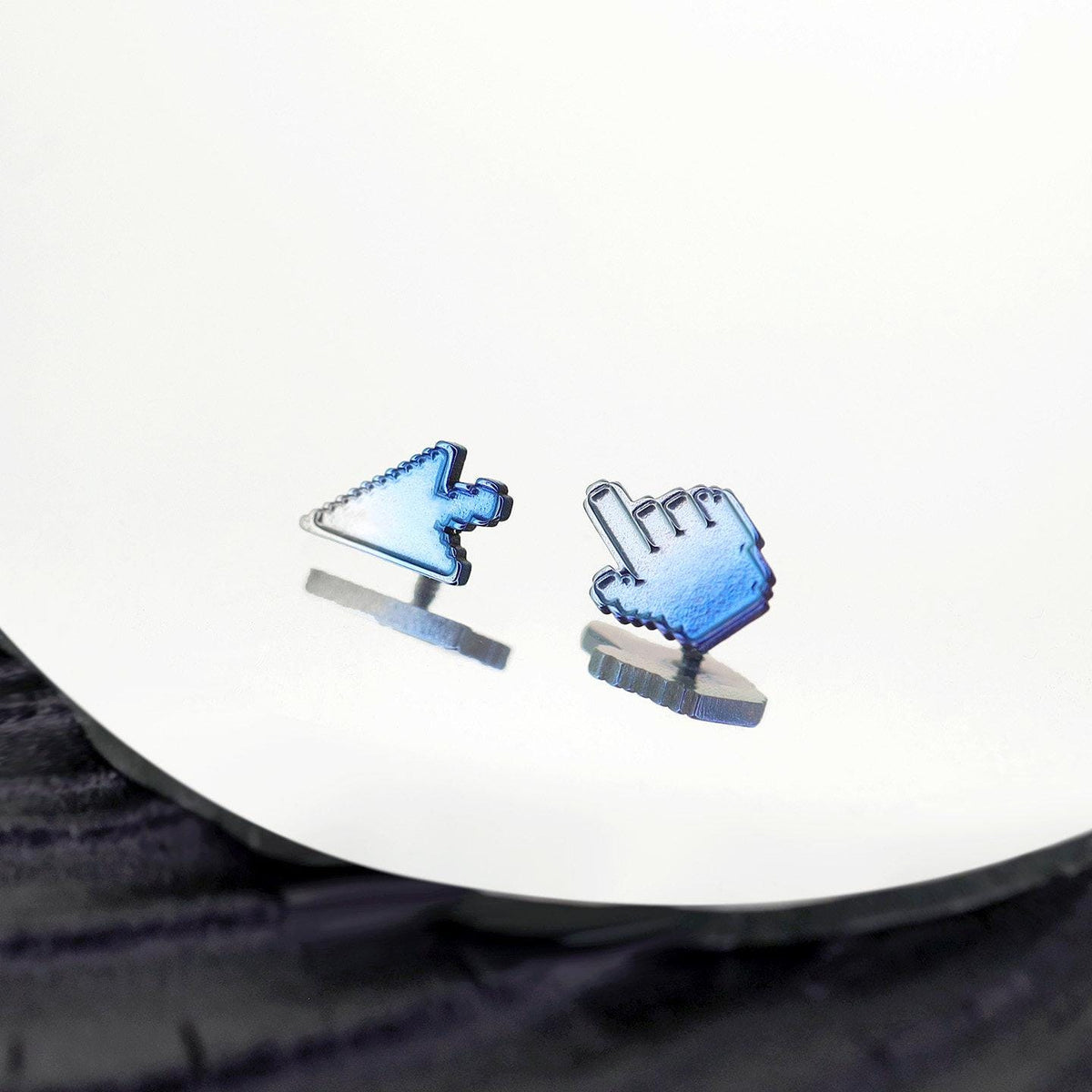 Pixel Cursor F136 Titanium flat-back jewelry image 04