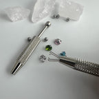 4-Prong Body Jewelry Ball Grabber detail 2